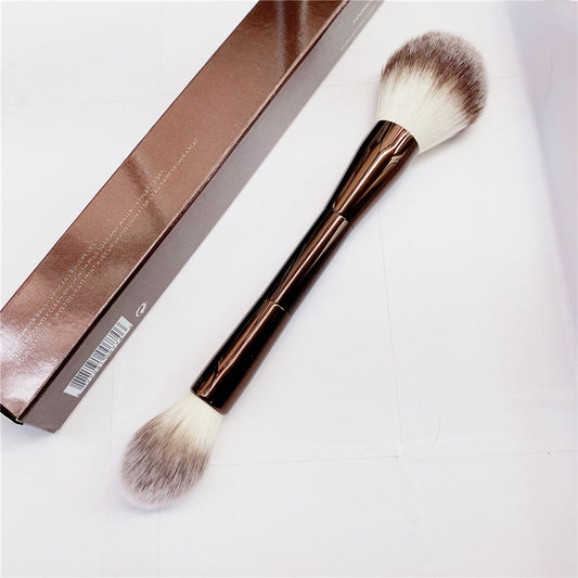 Veil Powder Double-Ended Brush