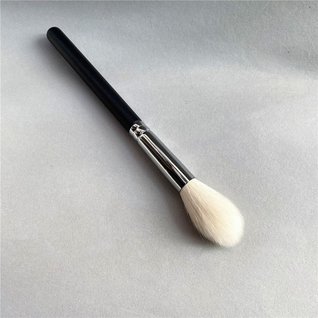 Long Blending Makeup Brush 137s