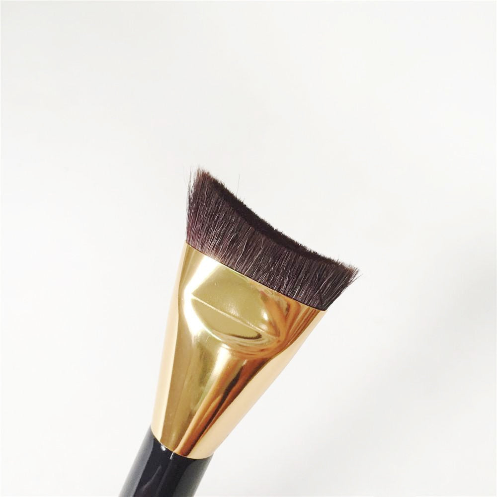 Sculpting Foundation Makeup Brush