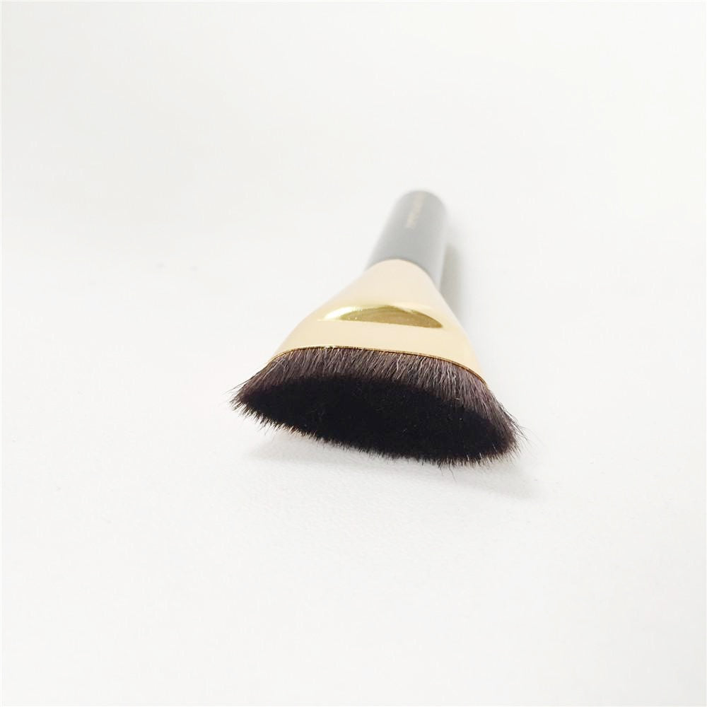 Sculpting Foundation Makeup Brush