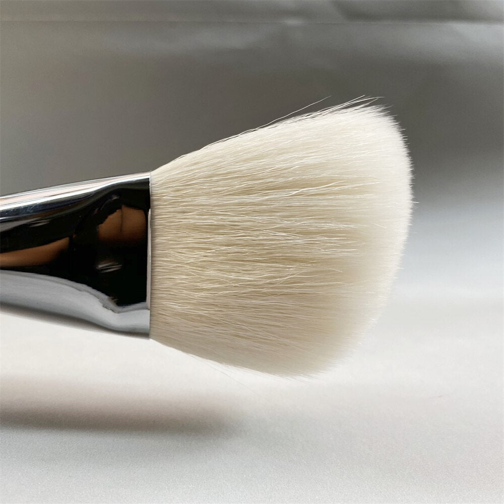 100 Luxe Face Finish Brush