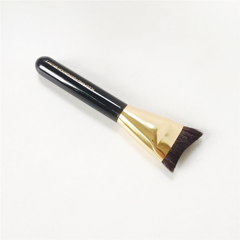 Sculpting Foundation Makeup Brush