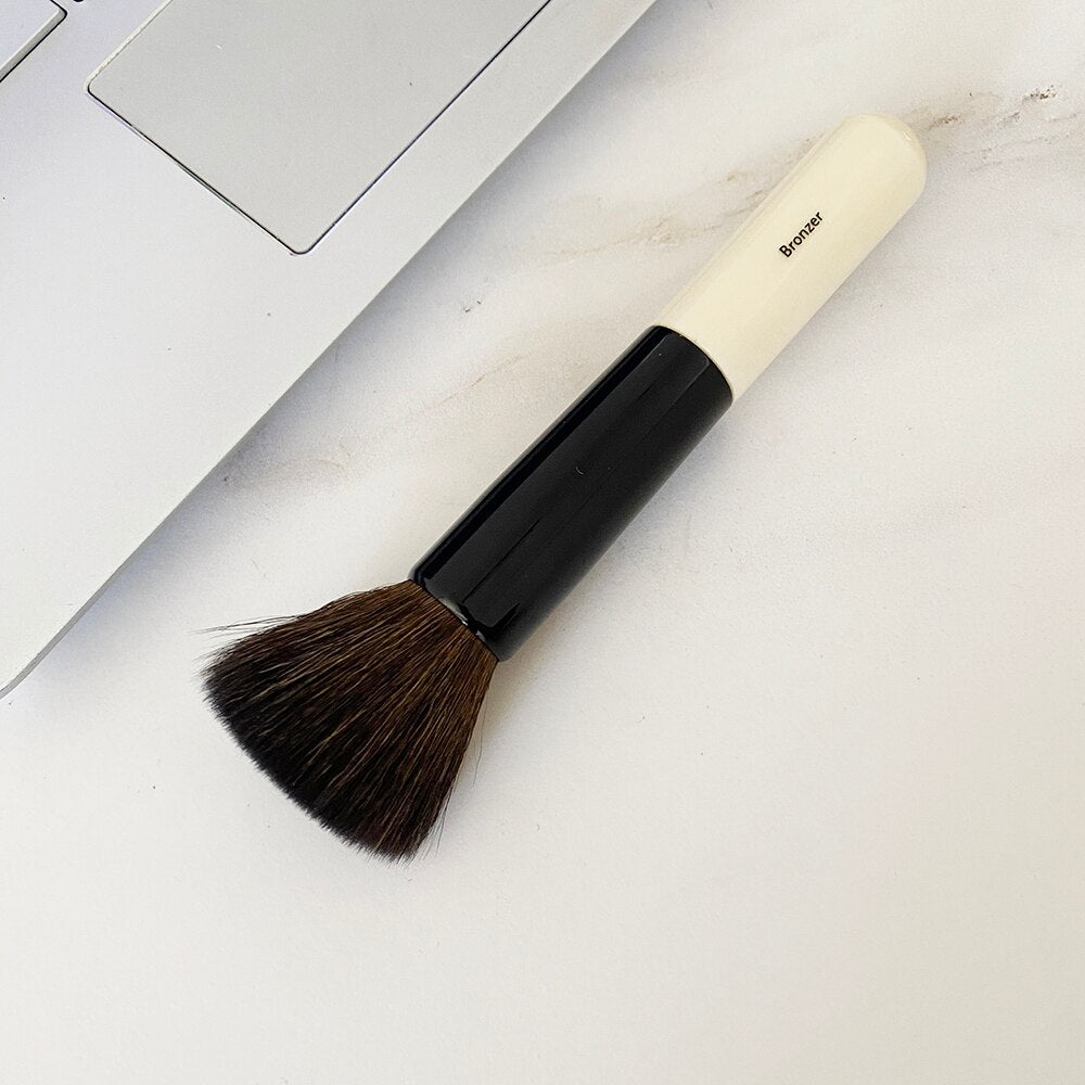 Bronzer Brush